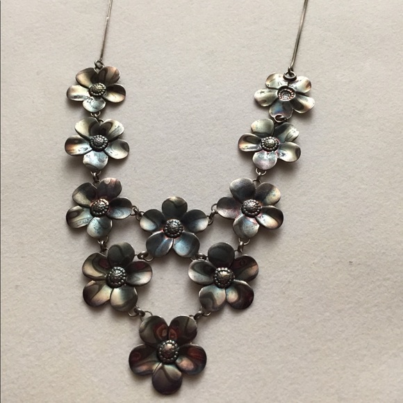 Jewelry - 925 Silver Flower Necklace from Italy